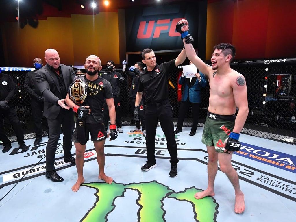 The start of the first ever 4-fight series in UFC history. Credits to: Zuffa LLC.