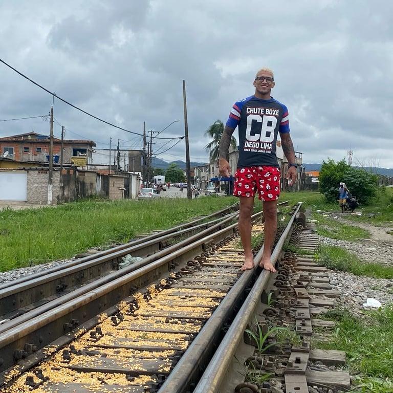 Charles Oliveira stays close to his roots in the favelas.