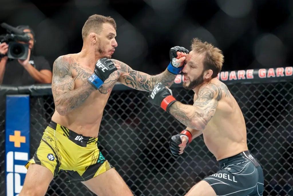 Renato Moicano keeping Brad Riddell at bay at UFC 281. Credits to: Jessica Alcheh - USA TODAY Sports.