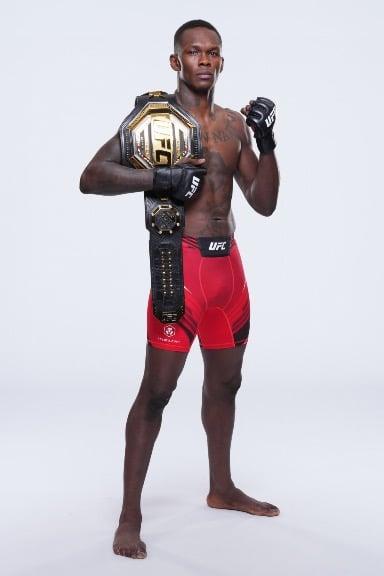 Israel Adesanya will be wearing red shorts at UFC 293