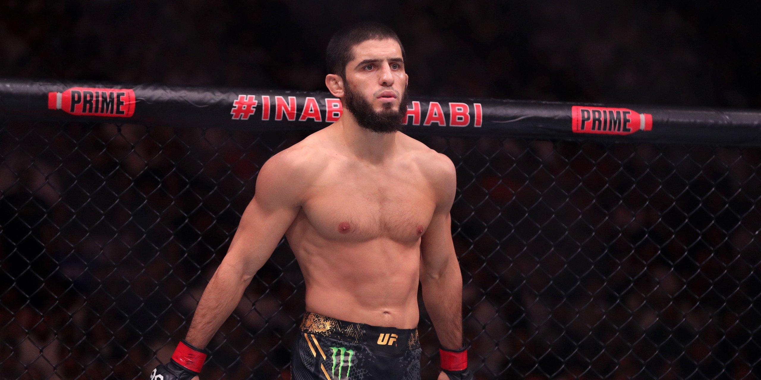 Islam Makhachev Submits Dustin Poirier in Final Round at UFC 302