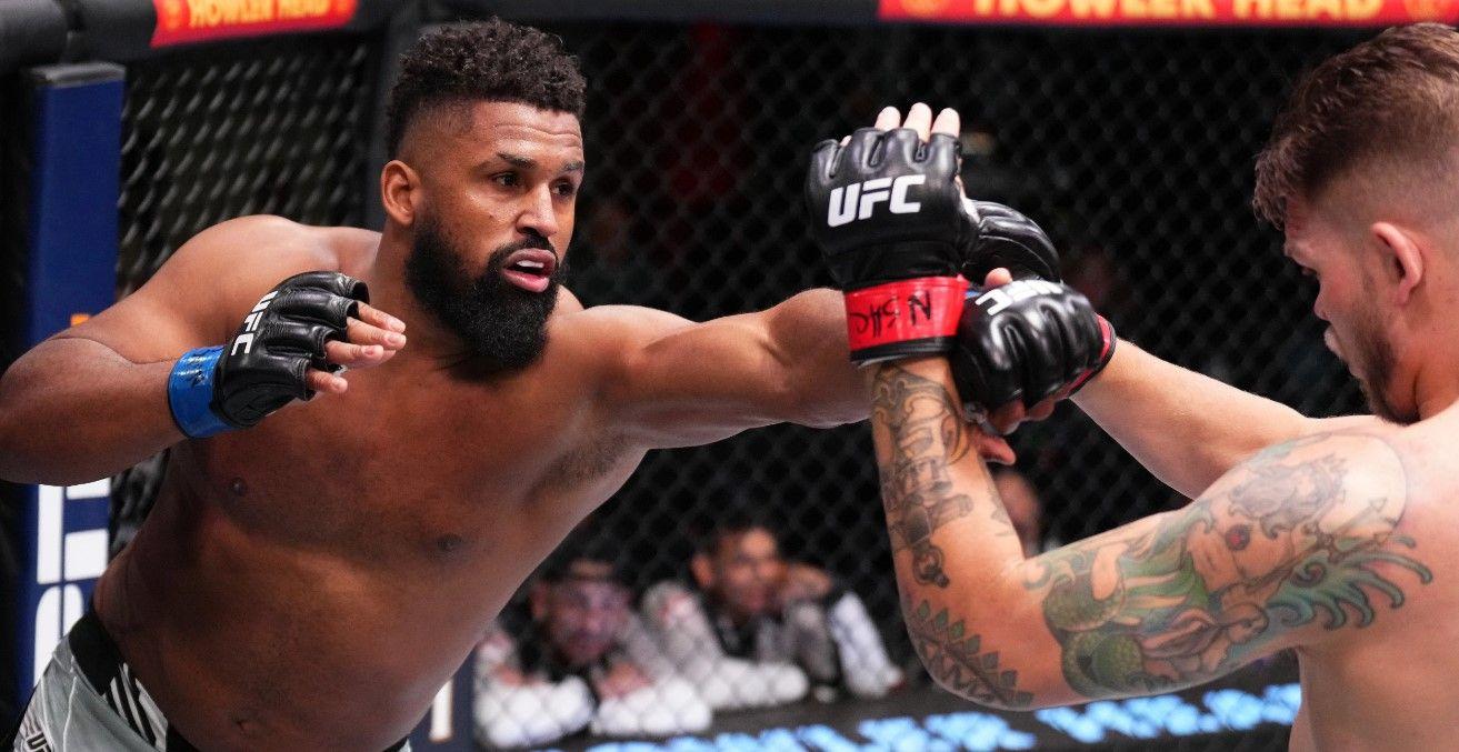 Waldo Cortes-Acosta in his last bout vs. Chase Sherman. Credits to: Chris Unger - Zuffa LLC.