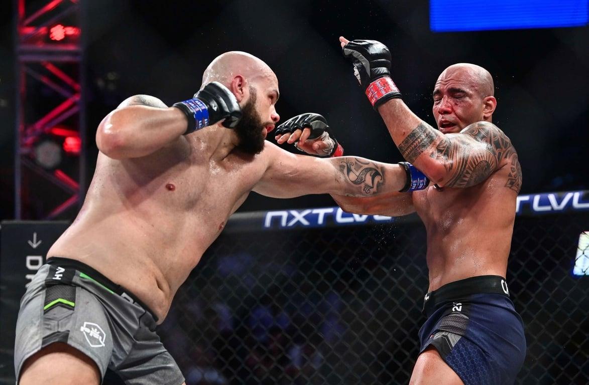 Matheus Scheffel springs the upset and ends Bruno Capelozza's undefeated run in the PFL. Credits to: The PFL