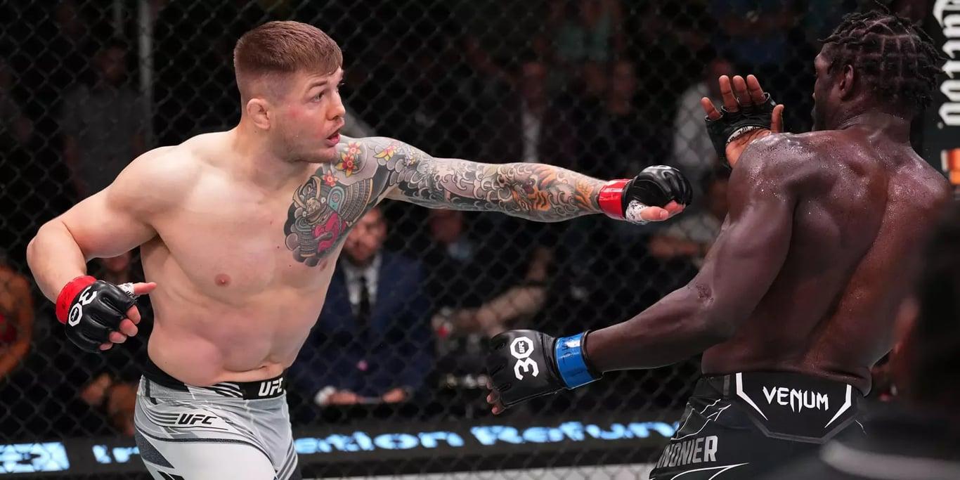 Marvin Vettori fighting Jared Cannonier in his last fight. Credits to: Chris Unger - Zuffa LLC.