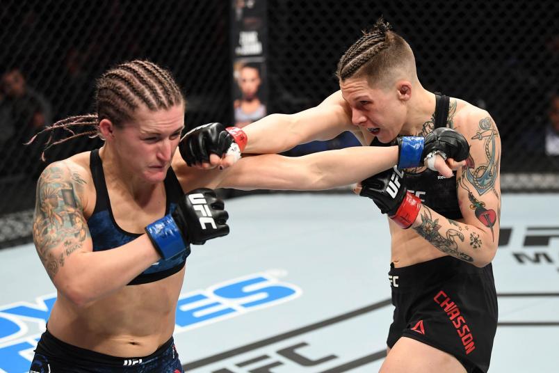 Macy Chiasson lands a right hand on Shanna Young. Credit: Zuffa LLC.