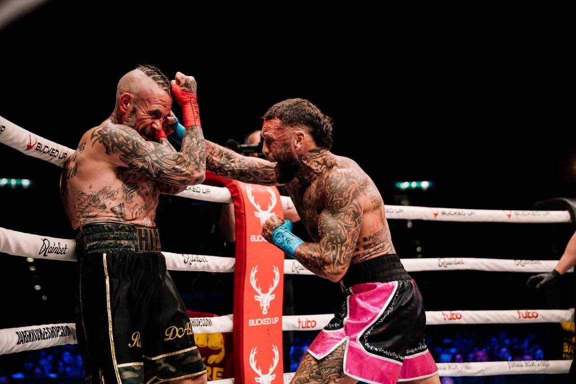 Paul O'Sullivan def. Paul Hilz via UD. Credits to: BKFC.