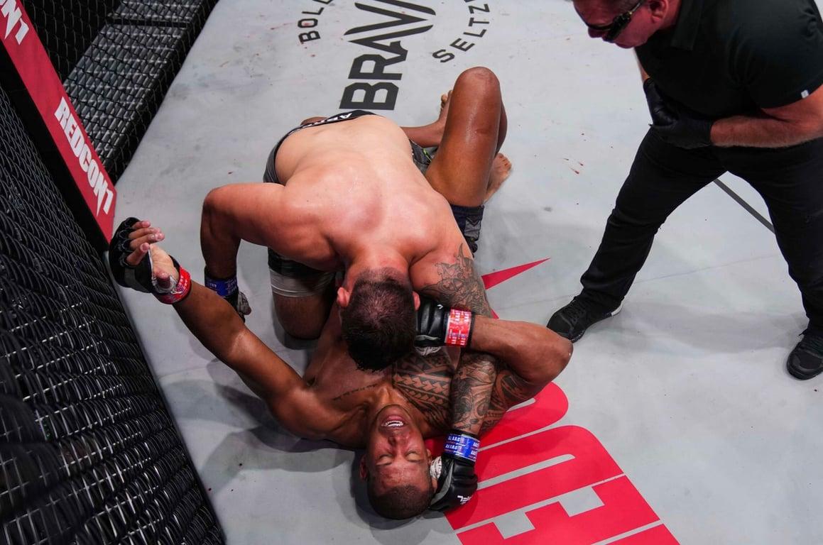 Klidson Abreu halts the hype of Renan Ferreira. Credits to: The PFL