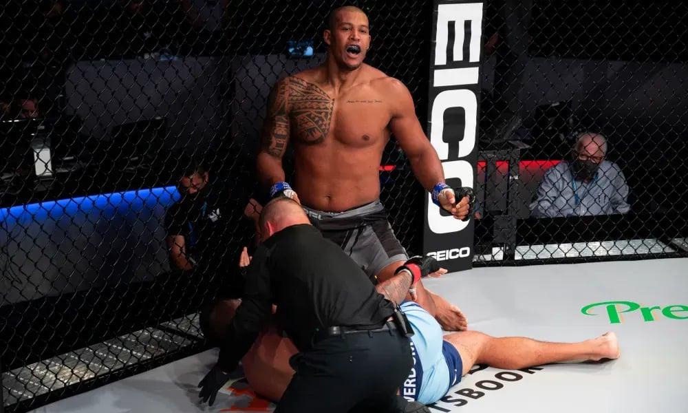 Renan Ferreira vs Fabricio Werdum ended in controversy. Photo by MMAJunkie.