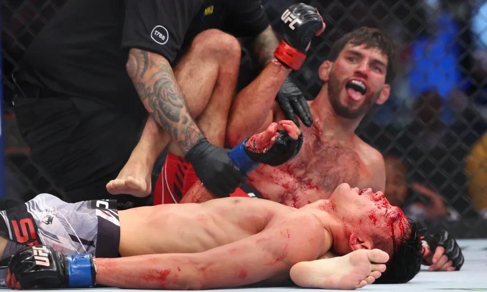 Schnell puts Mudaerji to sleep. Credits to: Ed Mulholland-USA TODAY Sports.