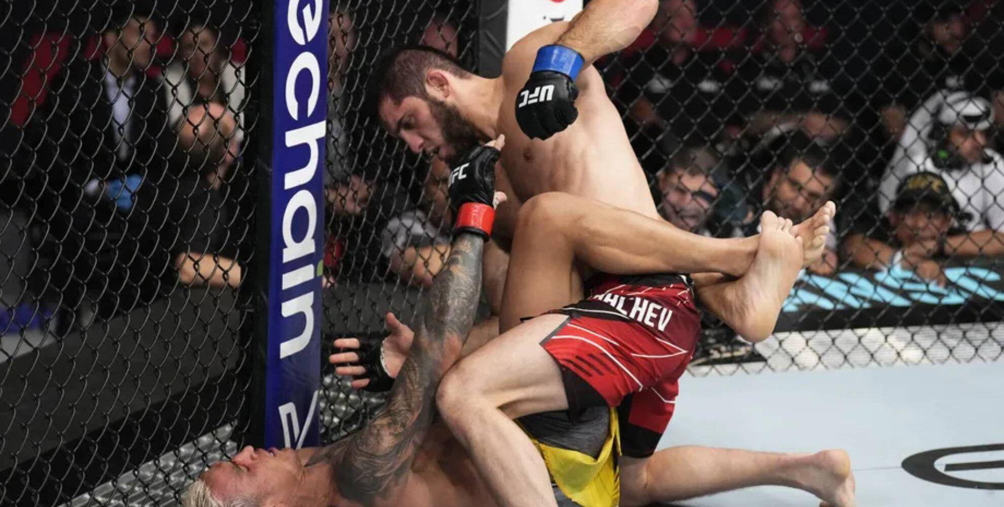 Betting Odds: Islam Makhachev remains a large favorite over Charles Oliveira for rematch at UFC 294