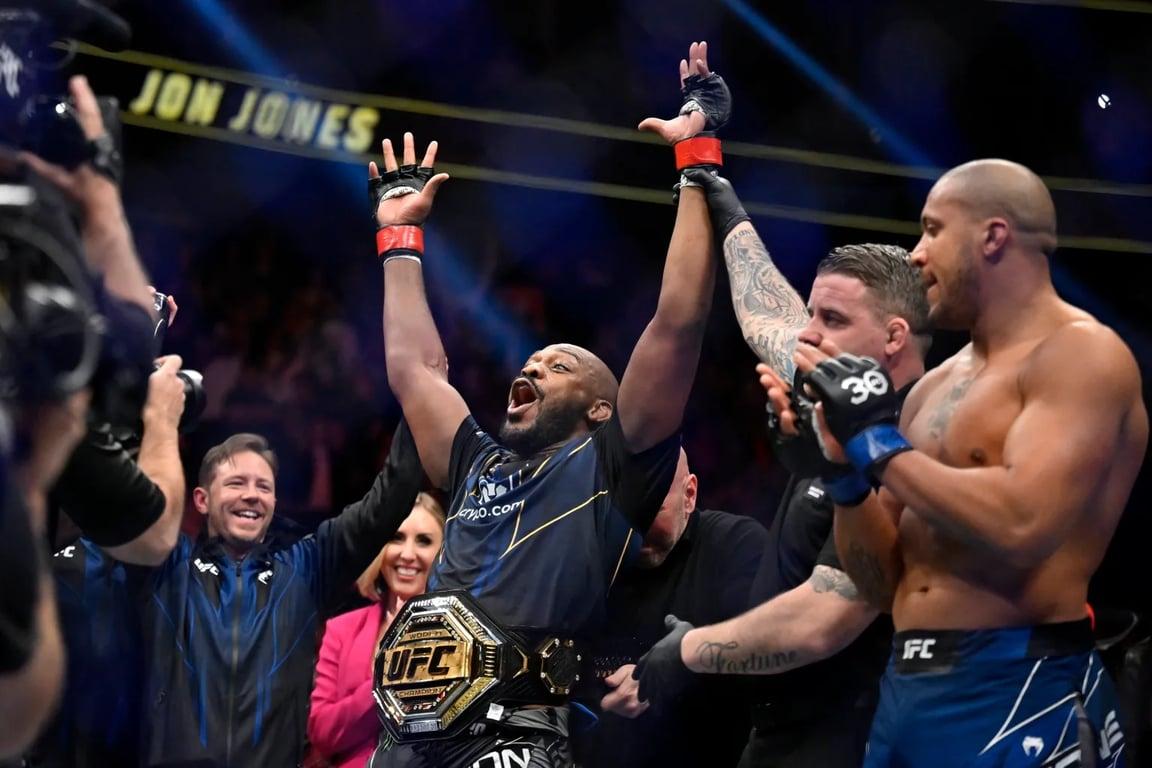 Jon Jones being crowned the UFC Heavyweight Champion at UFC 285. Credits to: AP Photo - David Becker.