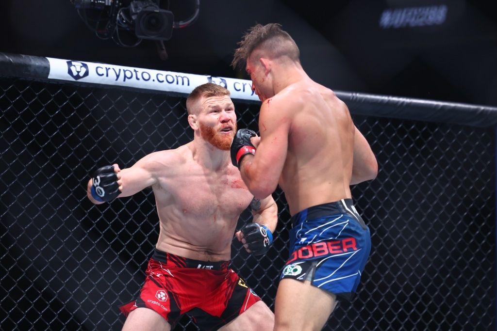 Moments before disaster strikes at UFC 288. Credits to: Ed Mulholland-USA TODAY Sports