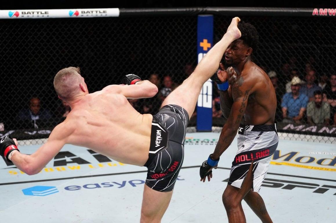 Wonderboy puts on a masterclass. Credits to: Zuffa LLC