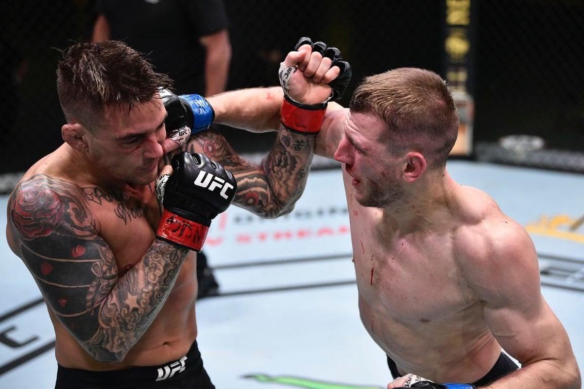 Dustin Poirier and Dan Hooker go to war. Credits to: Zuffa LLC.