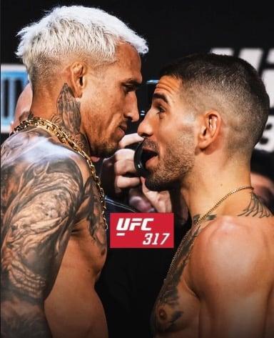 🚨Per SOURCES: Ilia Topuria VS Charles Oliveira is officially signed at #UFC317