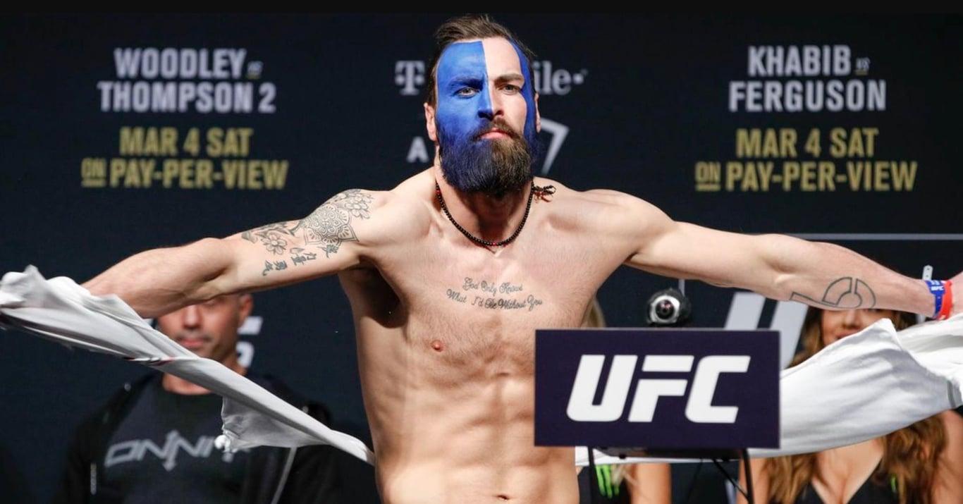 Paul Craig weighs in with his Scottish colours. Credits to: Esther Lin-MMA Fighting.com