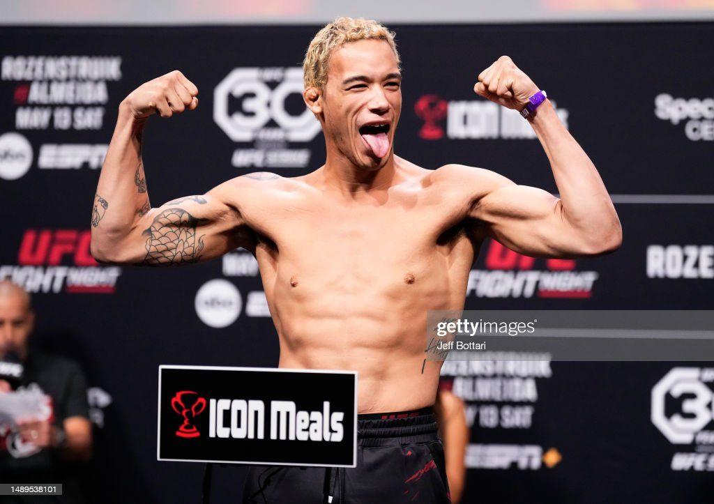 Blonde Bryan Battle weighs in for his fight against Gabe Green. Photo by Jeff Bottari, Zuffa LLC.