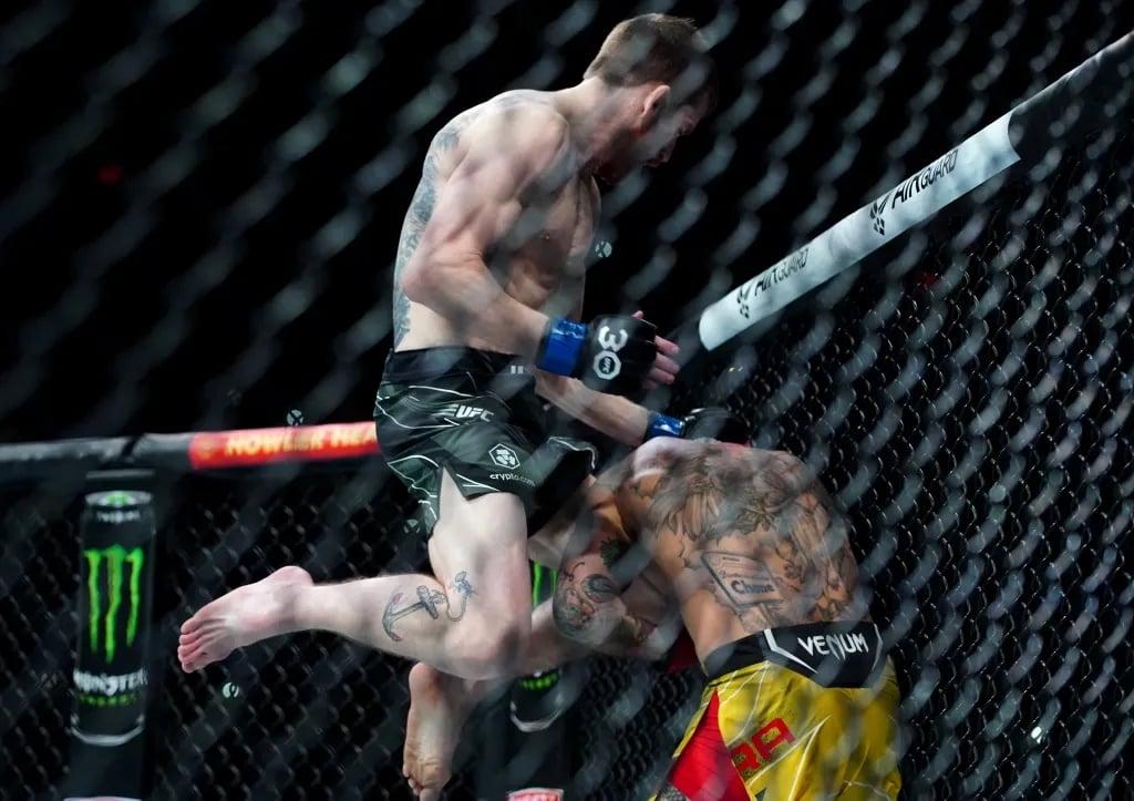 Cory Sandhagen showing off his elite striking vs. Marlon Vera. Credits to: Aaron Meullion - USA TODAY Sports.