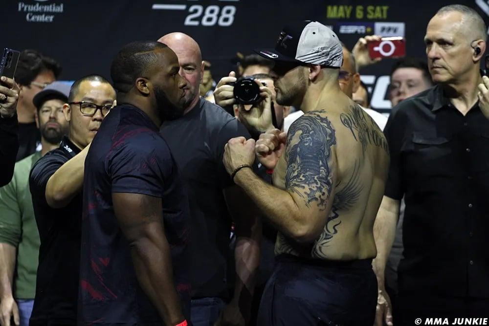 Braxton Smith and Parker Porter face off. Photo by MMAJunkie.