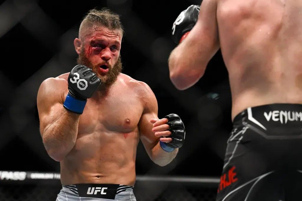 Rafael Fiziev in his last bout vs. Justin Gaethje. Credits to: Haljestam - USA TODAY Sports.