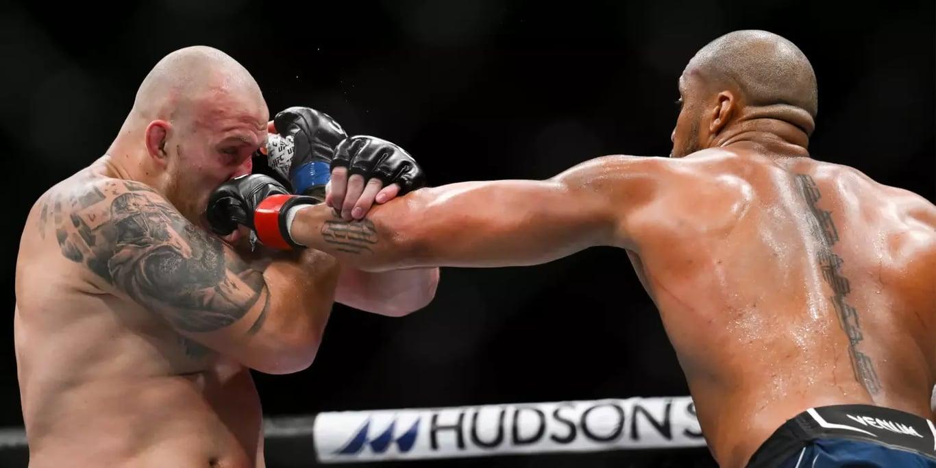 Ciryl Gane dominating Serghei Spivac in his last fight in Paris, France. Credits to: Haljestam - USA TODAY Sports.