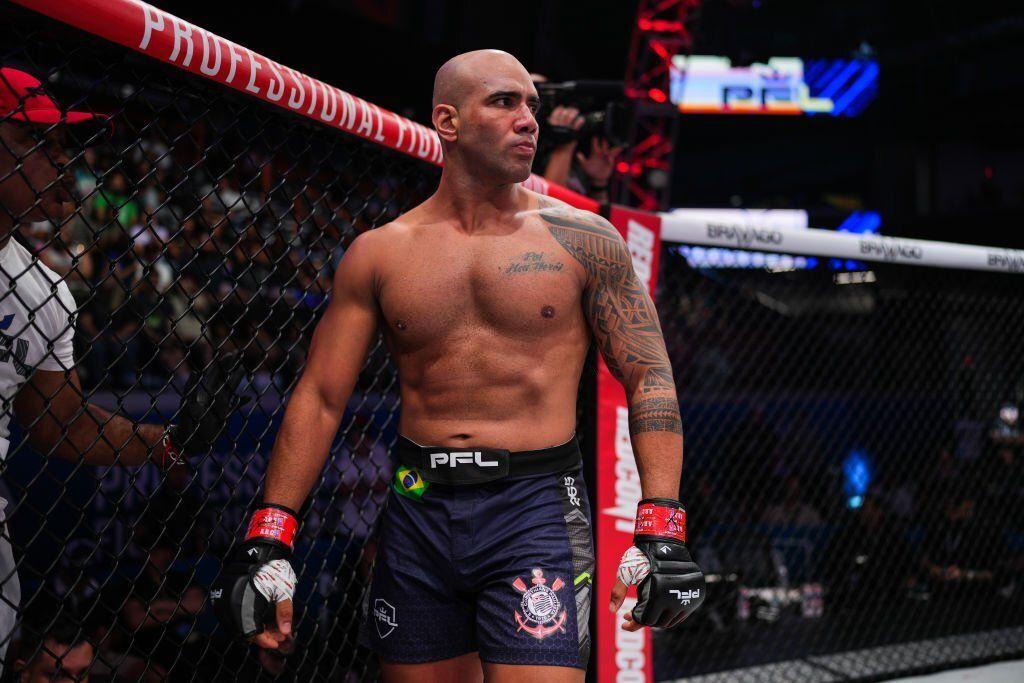 Bruno Cappelozza prepares for his fight against Matheus Scheffel. Credits to: Cooper Neil - PFL