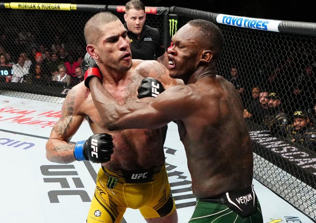 Alex Pereira landing the left hook that's haunted Israel Adesanya. This was his final win in MMA before joining the UFC. Credits to: Jeff Bottari/Zuffa LLC