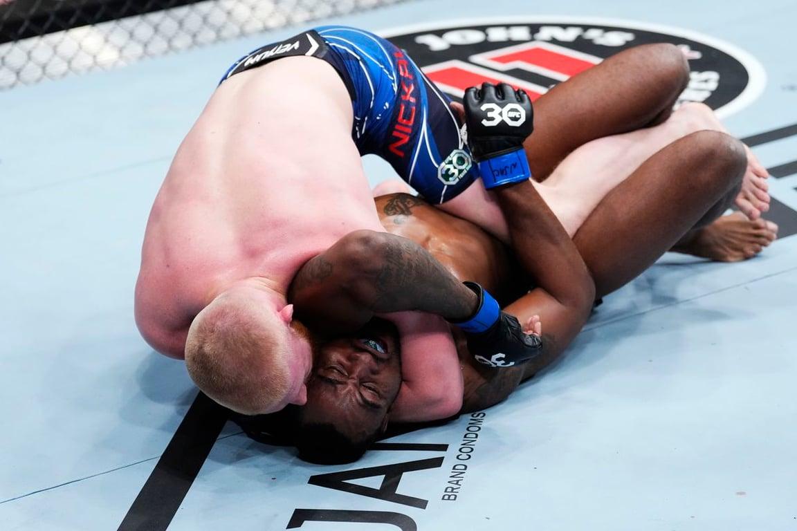 Bo Nickal putting a tight squeeze on Jamie Pickett at UFC 285. Credits to: Jeff Bottari - Zuffa LLC.