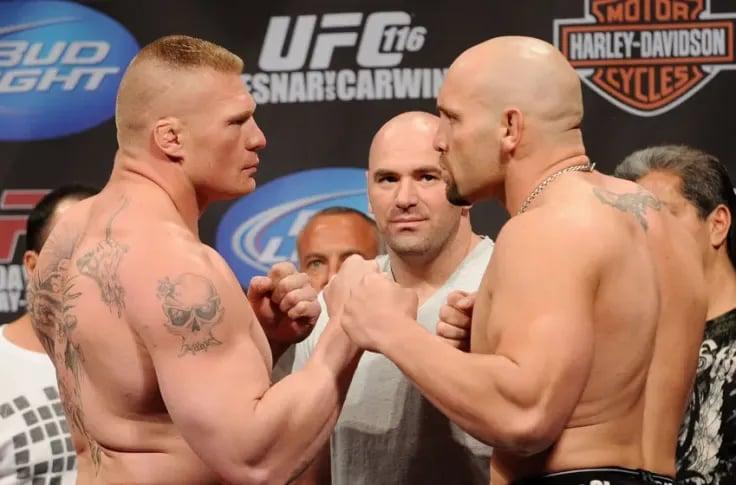 Brock Lesnar and Shane Carwin weighing in before their mega fight - Getty Images)