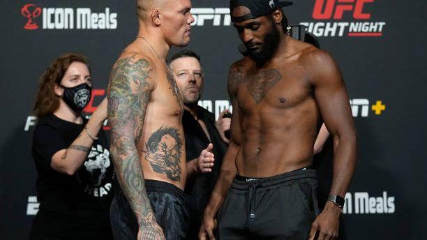 Anthony Smith and Ryan Spann facing off in their first fight. Credits to: Jeff Bottari - Zuffa LLC.