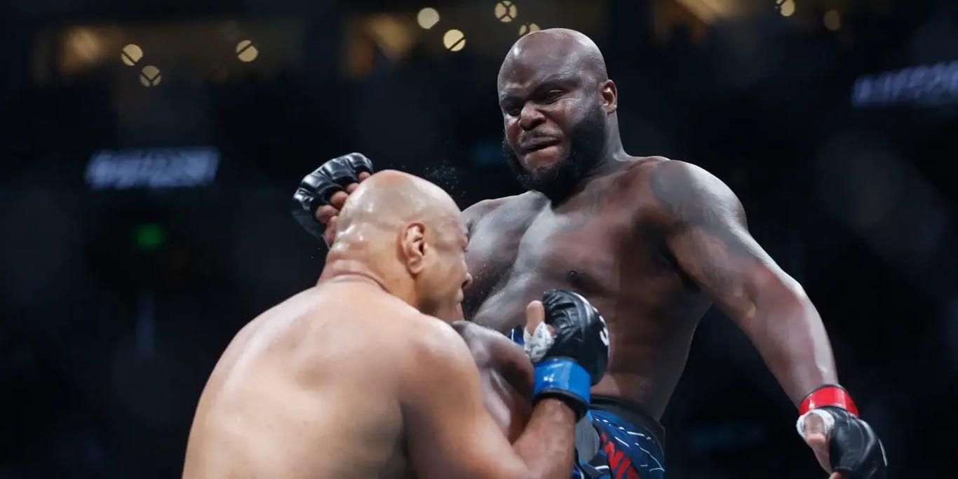 Derrick Lewis kneeing Marcos Rogério de Lima at UFC 291. Credits to: Jeff Swinger - USA TODAY Sports.