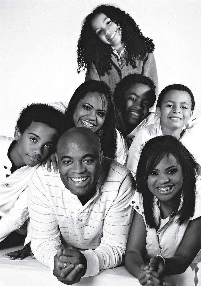 The Silva family during a family photo shoot.  Credit: Silva Family Personal Archive.