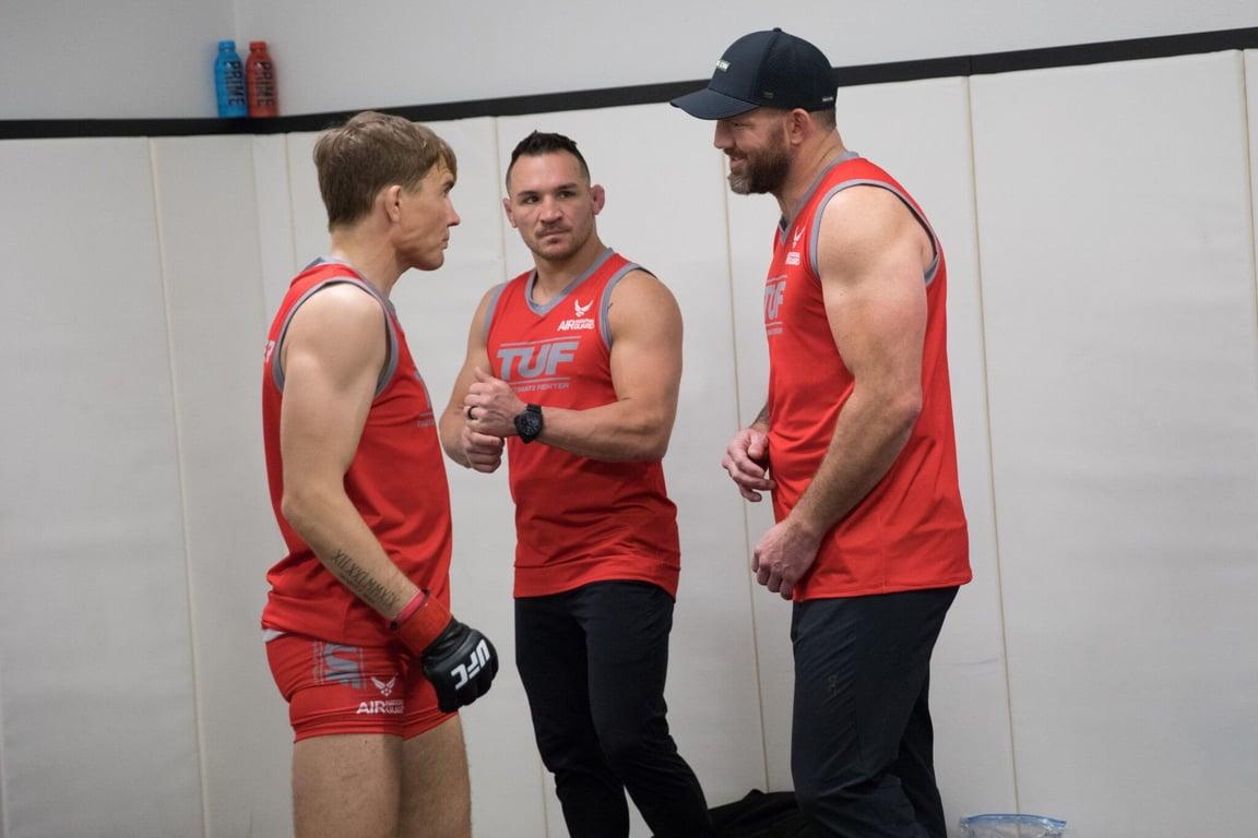 Cody Gibson in his locker-room with Coach Chandler and Ryan Bader. Credits to: Ardi Dwornik - ESPN Press.