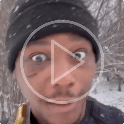 Jamahal Hill and Jiri Procházka send us a message to each other in the snow