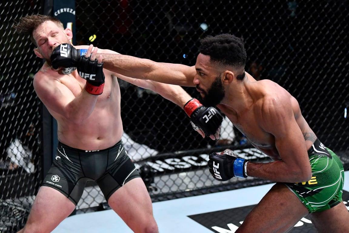 Philip Rowe continues his knockout streak in the UFC. Credits to Zuffa LLC