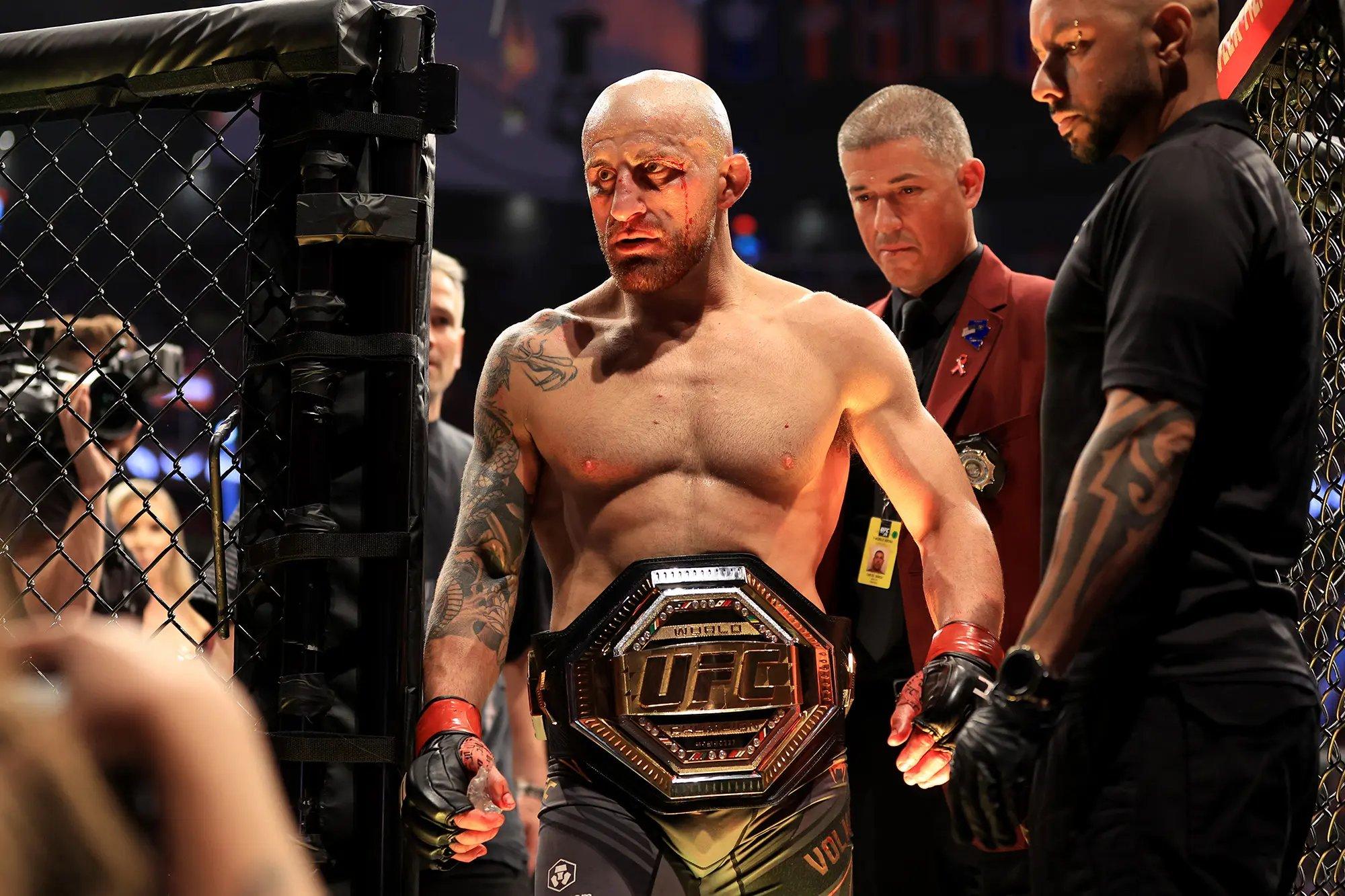 Alexander Volkanovski Targeted to Defend Against Yair Rodriguez at UFC 290