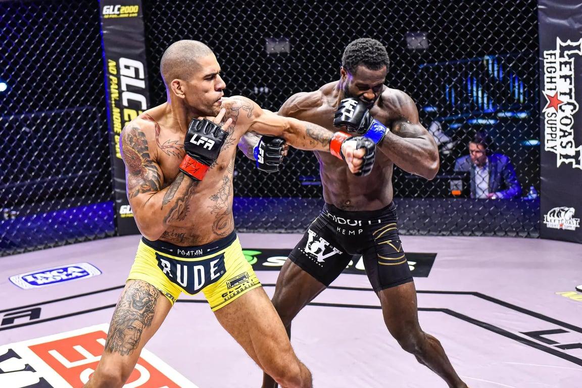 Alex Pereira finishing Thomas Powell by knockout. This was his final win in MMA before joining the UFC. Credits to: Jerry Chavez-LFA