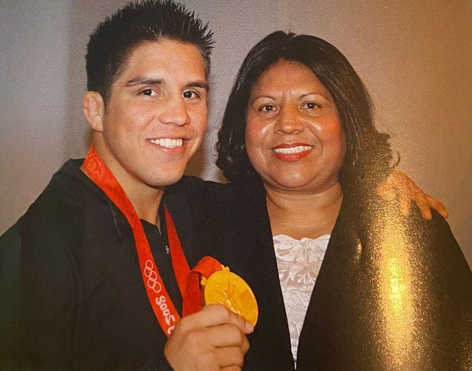 Henry Cejudo with his mother Nelly Rico 