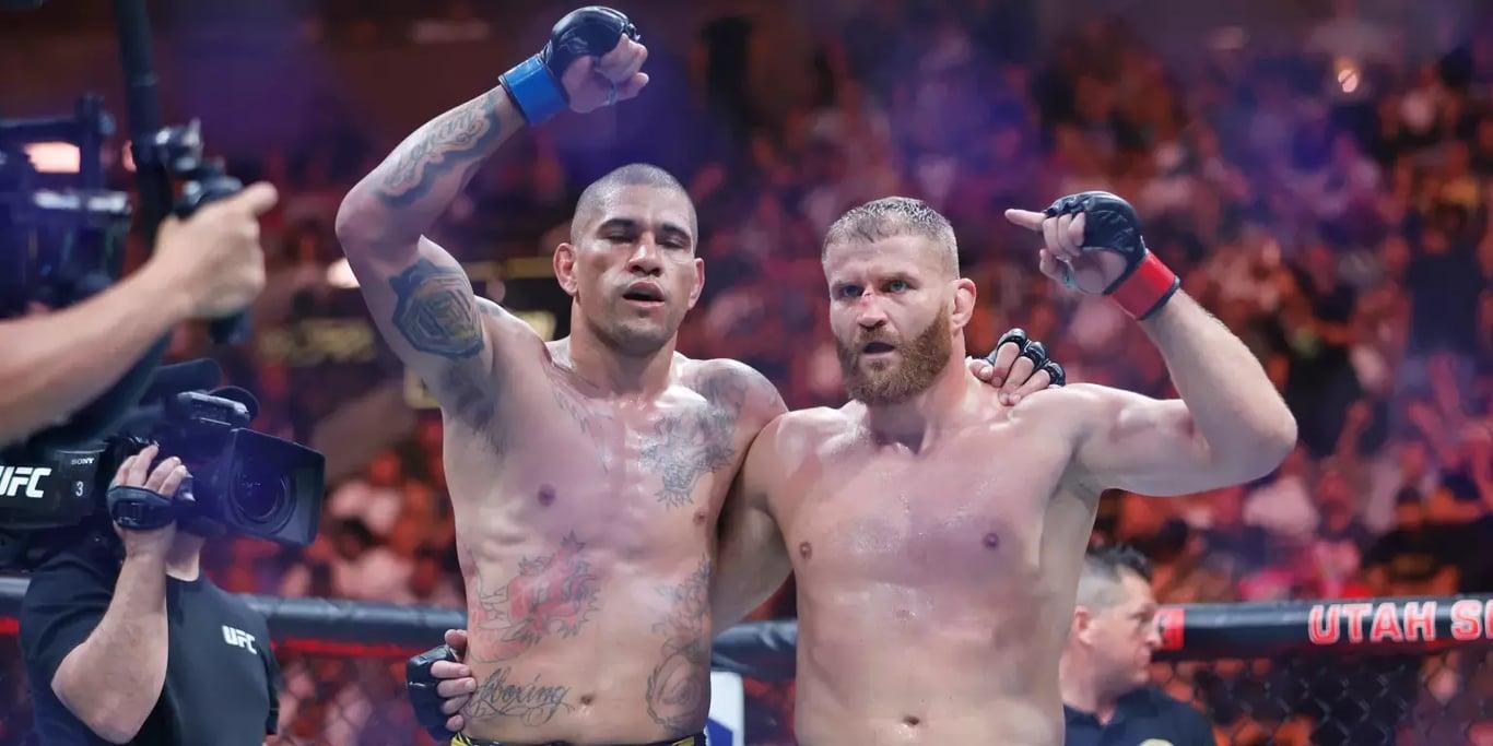 Jan Blachowicz and Alex Pereira celebrating after their fight at UFC 291. Credits to: Jeff Swinger - USA TODAY Sports.