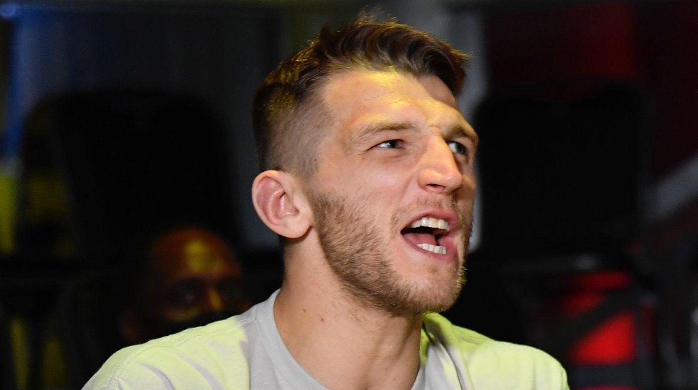 Dan Hooker Calls Out 'Dumb Cunt' Islam Makhachev For Banned IV Usage