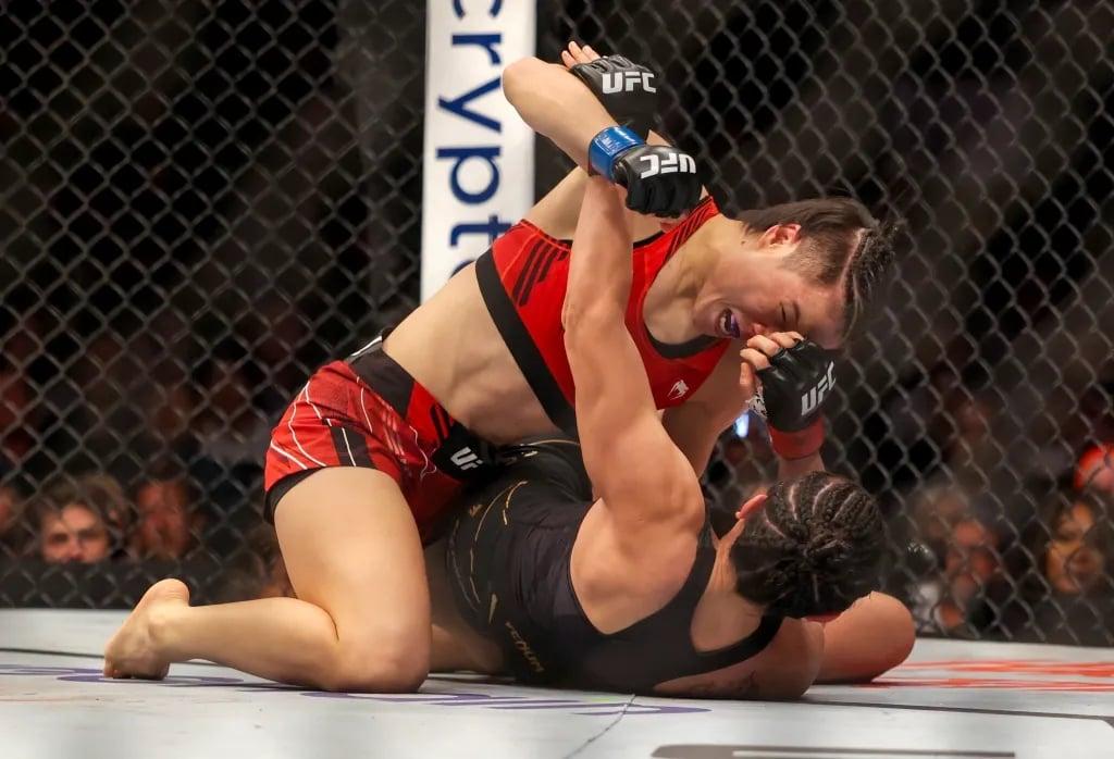 Zhang Weili dominating Carla Esparza before her second round submission at UFC 281. Credits to: Jessica Alcheh - USA TODAY Sports.