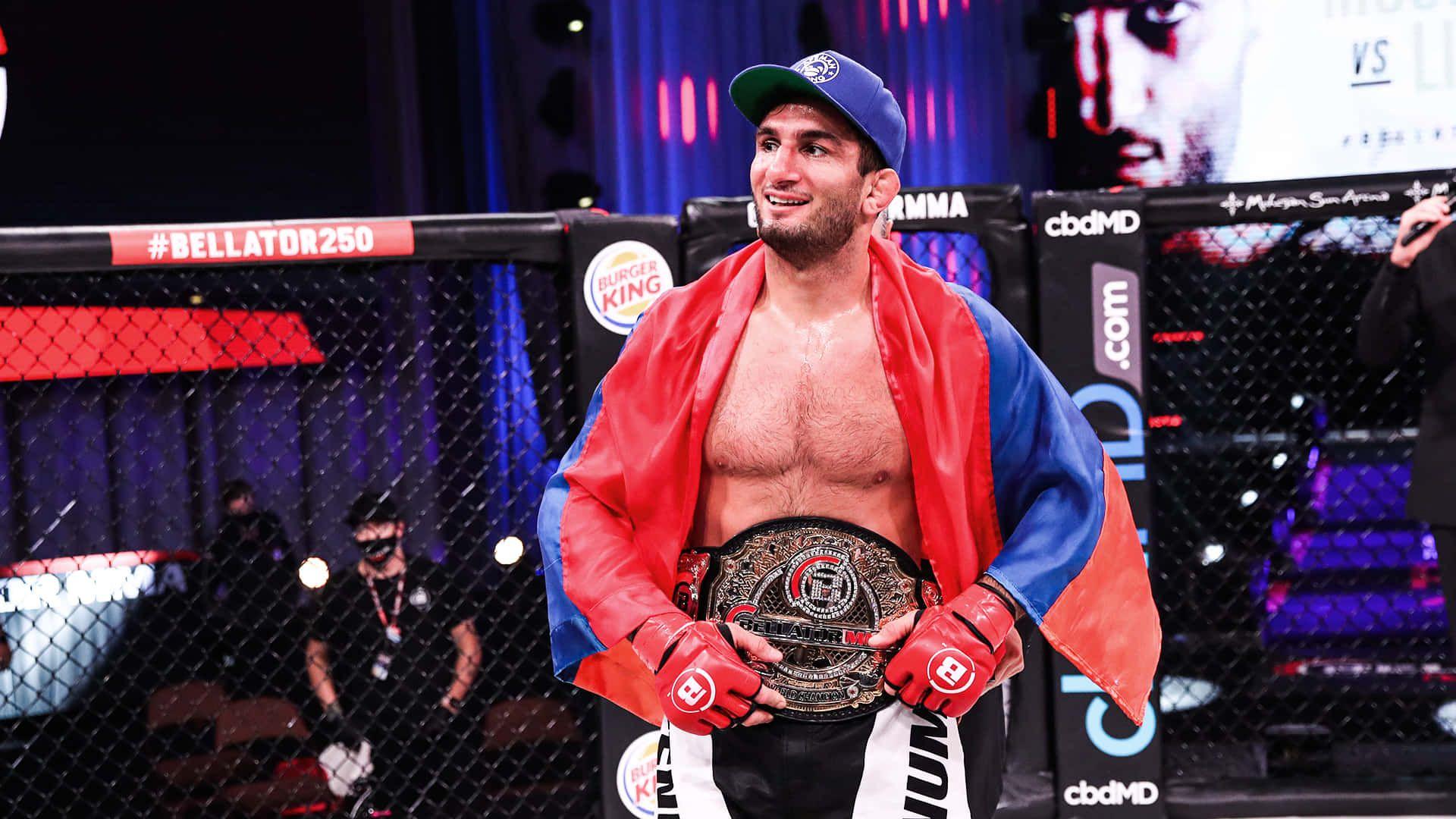 Gegard Mousasi with the Bellator Middleweight Title. Credit: Wallpapers.com