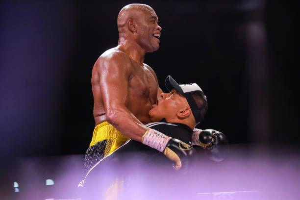 Anderson Silva after winning his professional boxing debut. Credits to: Manuel Velasquez-Getty Images.