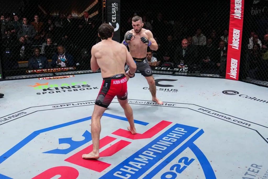  Olivier Aubin-Mercier and Stevie Ray during their exciting Lightweight matchup. Credits to: MMA Junkie Staff - MMA Junkie