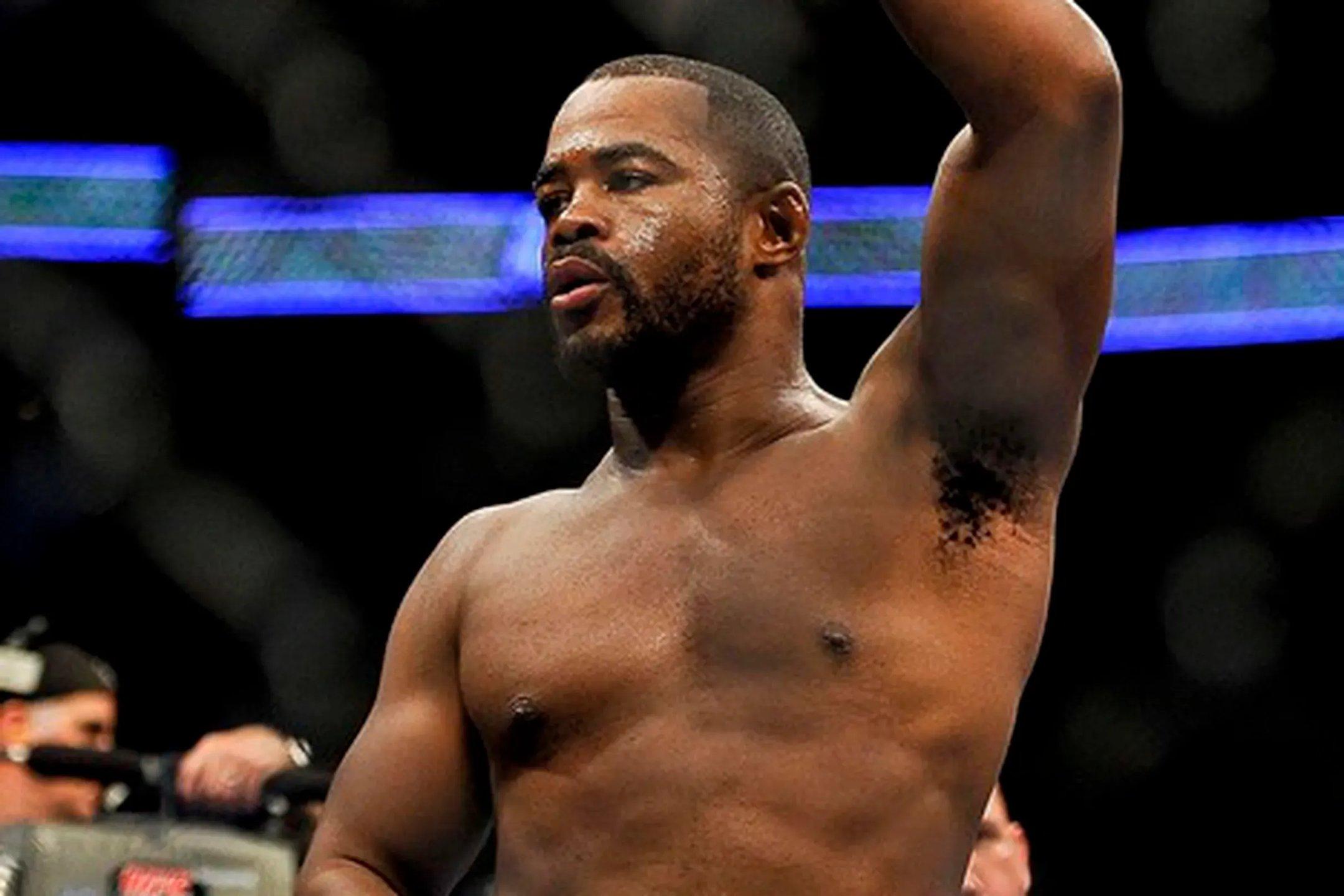 Rashad Evans wins a unanimous decision over Brad Imes to earn his UFC contract. Credits to: Paul Abell-US PRESSWIRE.