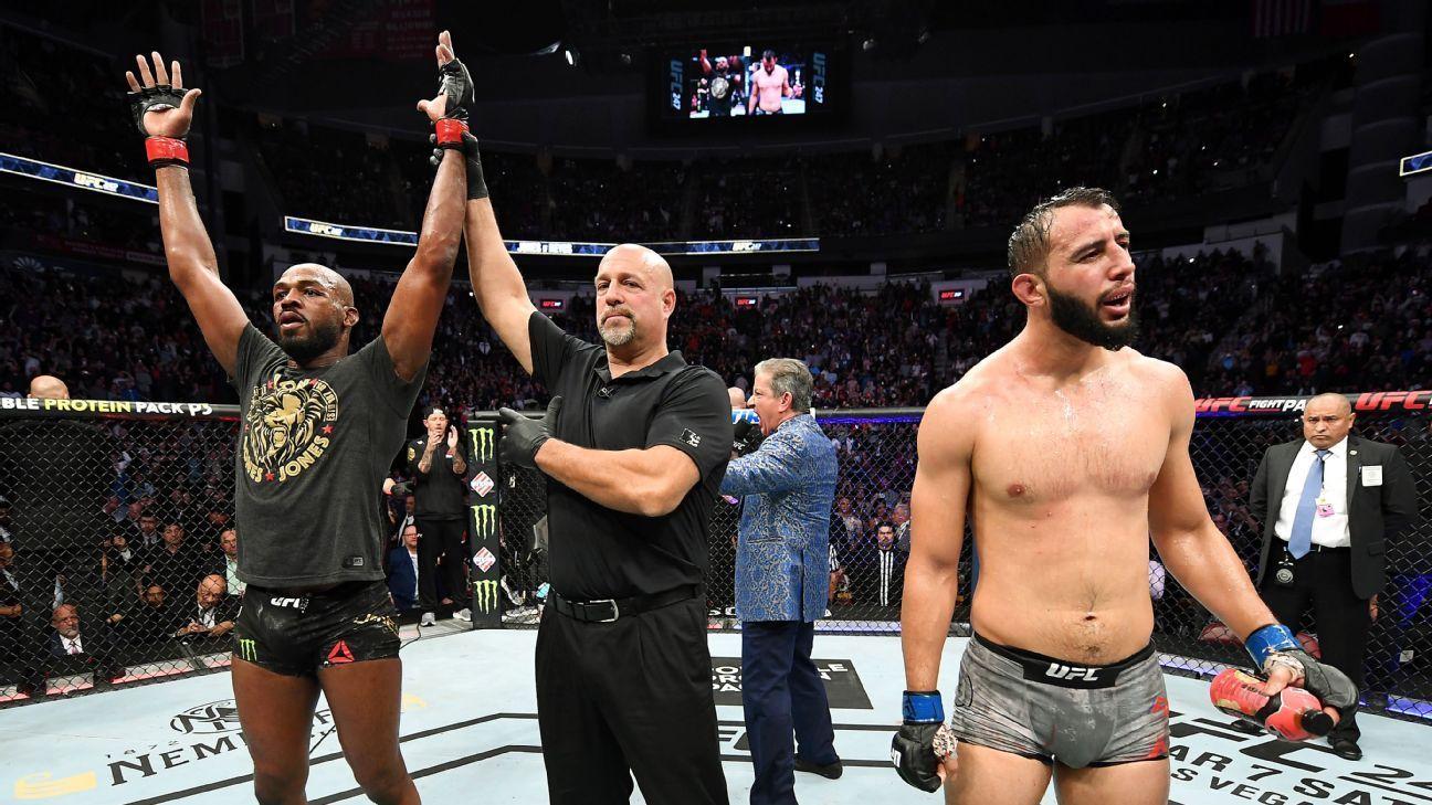 Jon Jones beats Dominick Reyes by unanimous decision to retain the UFC Light Heavyweight title. Many fans thought Reyes won the fight. Photo by Josh Hedges, Zuffa LLC.