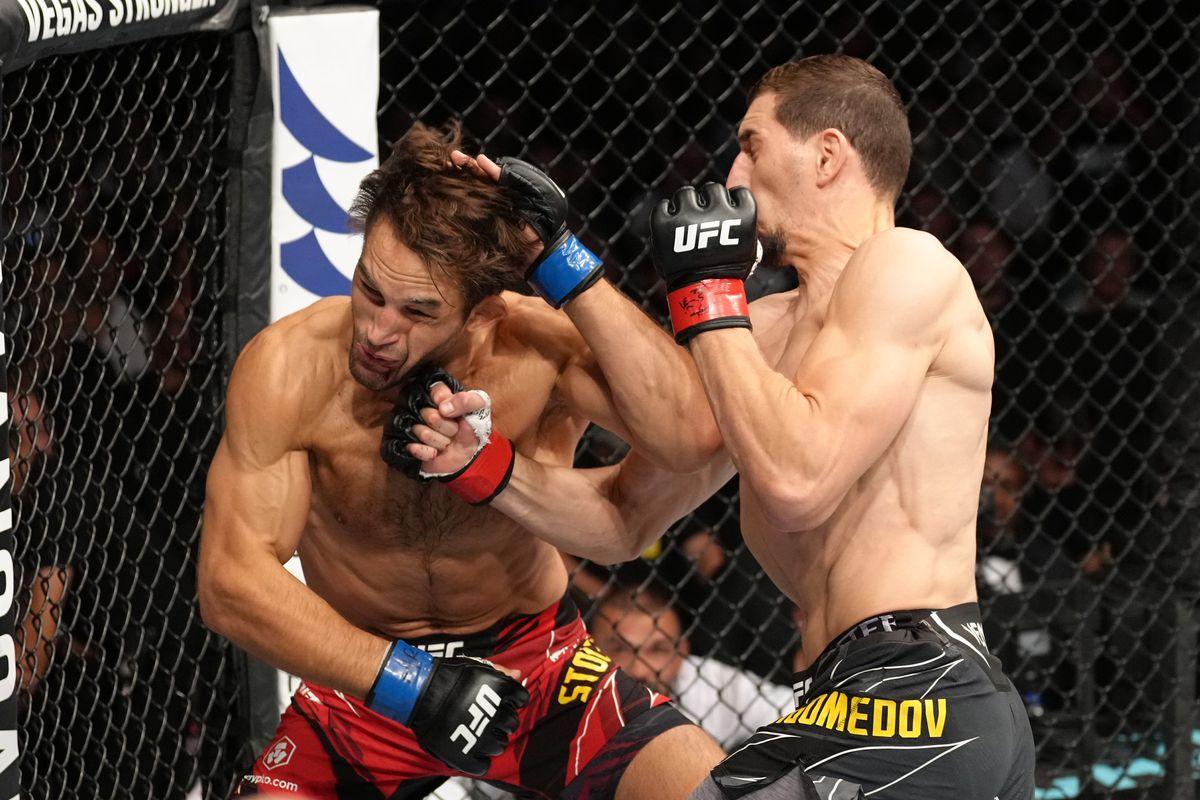 Abus Magomedov lands an uppercut on Dustin Stoltzfus. Credit: DraftKings Network.