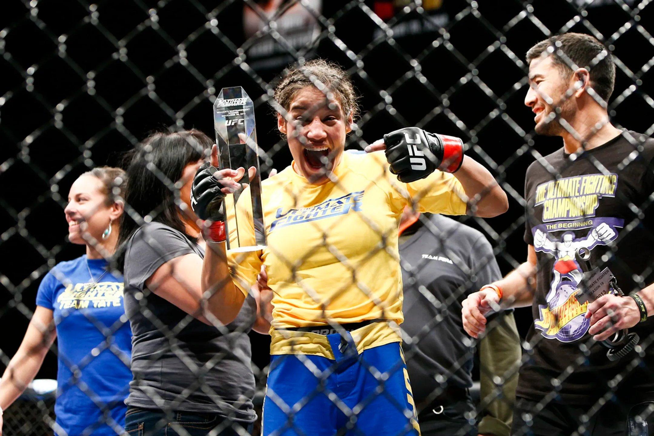 Julianna Peña celebrates her victory on The Ultimate Fighter Finale. Credits to Ester Lin - MMAFighting