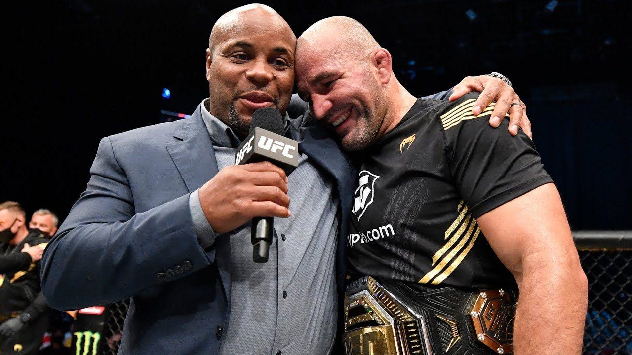 Glover Teixeira became the UFC Light Heavyweight Champion in October of 2021. Credits to: Getty Images