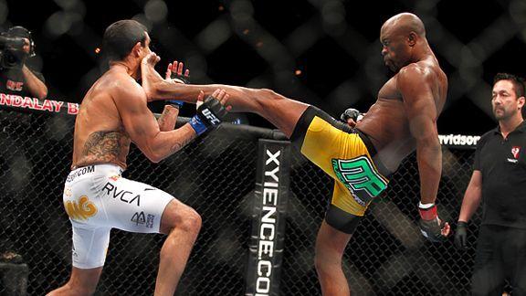 Anderson Silva lands a front-kick knockout on Vitor Belfort. Credit: Tracey Lee/Yahoo Sports.